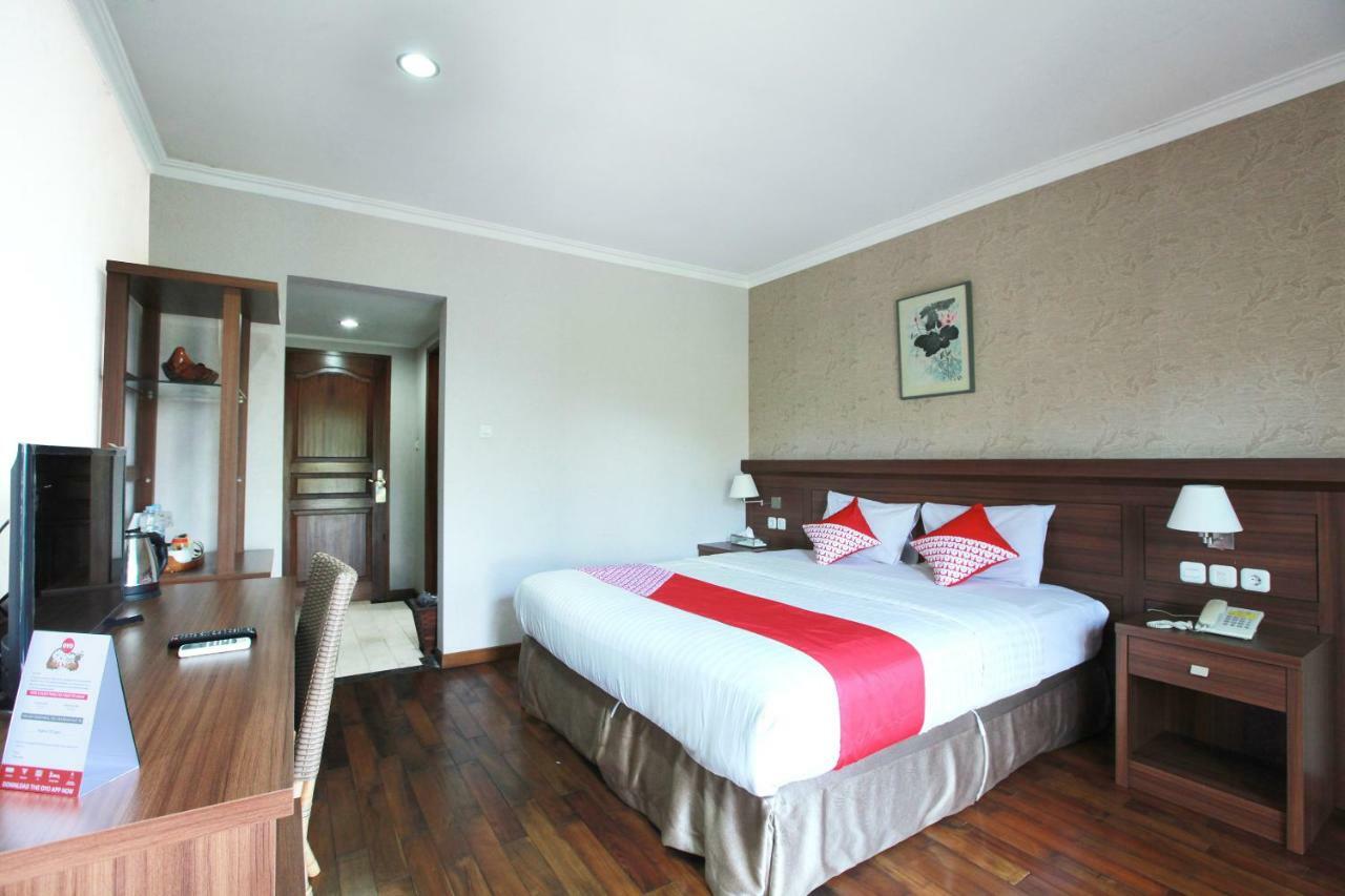 Oyo 510 Wisma Joglo Hotel Bandung Eksteriør billede